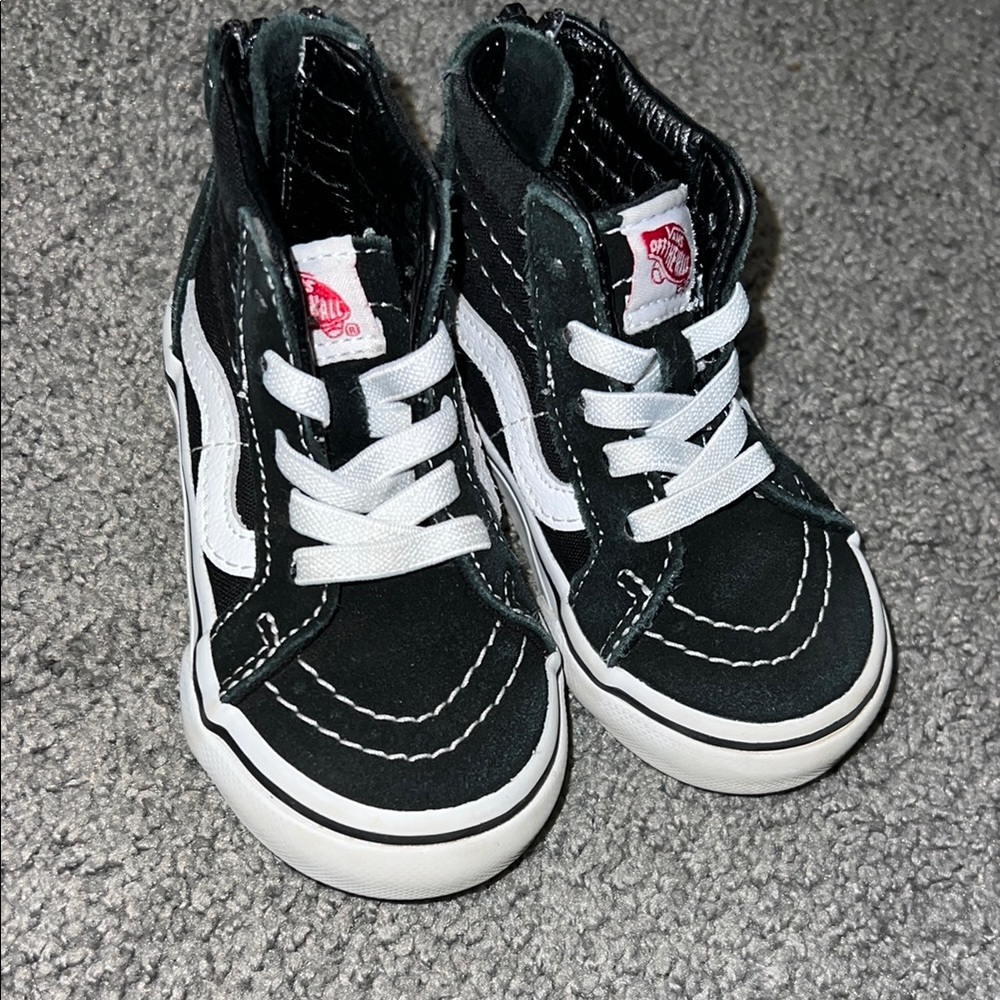 Vans Kids High-Top Sneakers - Black and White